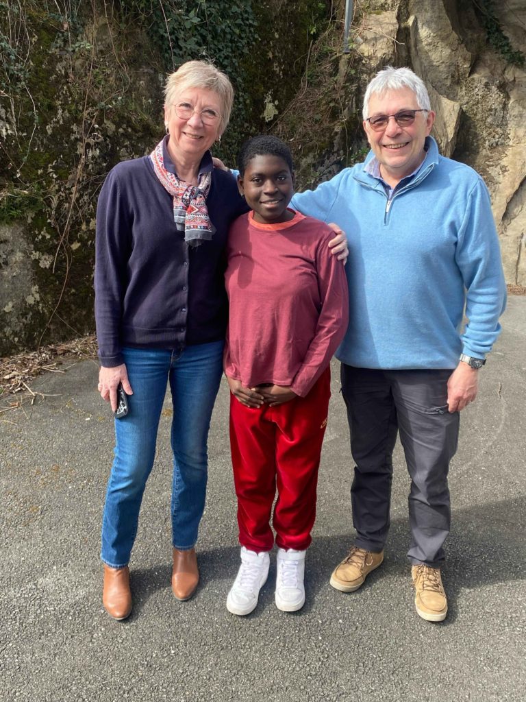 At La Maison, Catherine and Claude are reunited with Edwige, a living symbol of the commitment and tenderness of their mission.